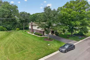 13030 S Cypress Ln, Palos Heights, IL 60463 - Photo 2