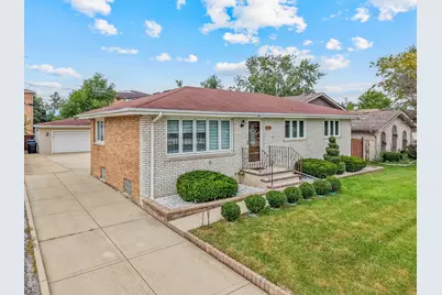8016 S Thomas Avenue, Bridgeview, IL 60455 - Photo 2