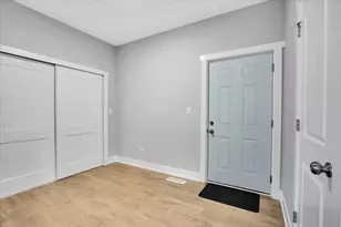 21350 Somerset St, Shorewood, IL 60404 - Photo 24