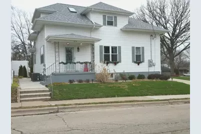 615 Green Street #2, Peru, IL 61354 - Photo 1