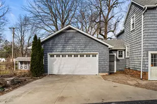 400 3rd St, Brocton, IL 61917 - Photo 6