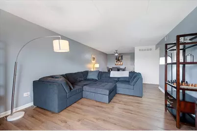 505 Redondo Drive #504, Downers Grove, IL 60516 - Photo 8