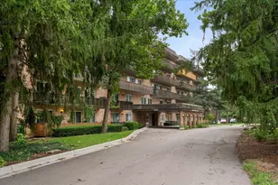 505 Redondo Dr, Downers Grove, IL 60516 - Photo 2