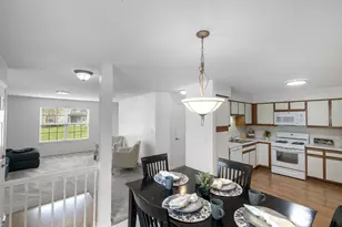 4 Taylor Ct, Streamwood, IL 60107 - Photo 22