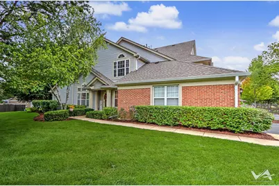 1628 Columbia Circle #1, Bartlett, IL 60103 - Photo 2