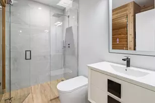 6022 N Ionia Ave, Chicago, IL 60646 - Photo 42
