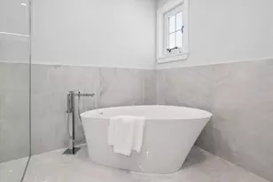 6022 N Ionia Ave, Chicago, IL 60646 - Photo 22