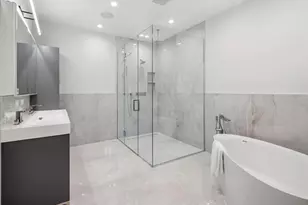 6022 N Ionia Ave, Chicago, IL 60646 - Photo 20