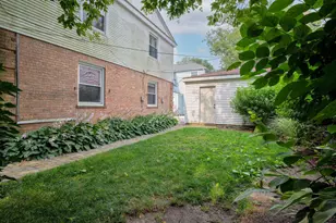 917 Hamlin St, Evanston, IL 60201 - Photo 14