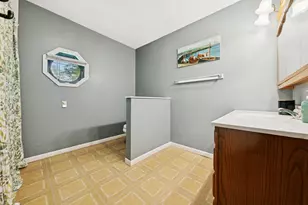 34 N Adams St, Oswego, IL 60543 - Photo 14
