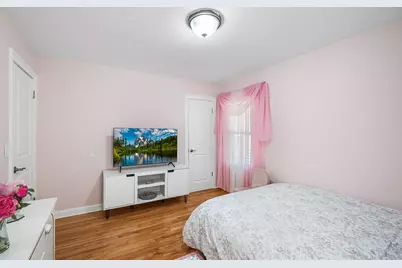 5126 N Mulligan Avenue, Chicago, IL 60630 - Photo 20