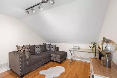 5126 N Mulligan Avenue, Chicago, IL 60630 - Photo 14