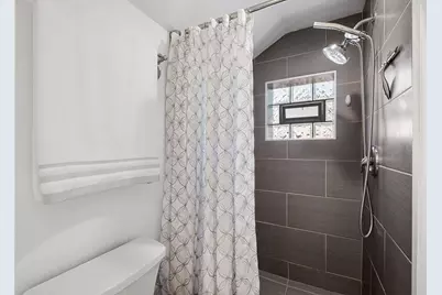 5126 N Mulligan Avenue, Chicago, IL 60630 - Photo 22