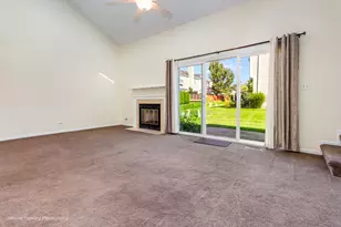 40 Crab Tree Dr, Westmont, IL 60559 - Photo 8