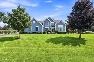7878 Redtail Dr, Crystal Lake, IL 60014 - Photo 4