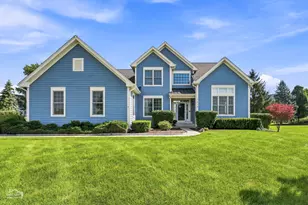 7878 Redtail Dr, Crystal Lake, IL 60014 - Photo 2