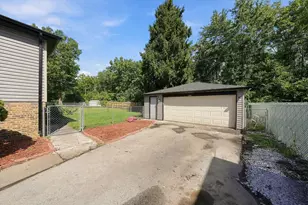15207 Waterman Dr, South Holland, IL 60473 - Photo 6