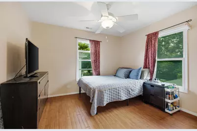459 N Spring Street, Elgin, IL 60120 - Photo 16