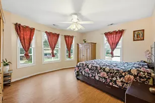 459 N Spring St, Elgin, IL 60120 - Photo 14