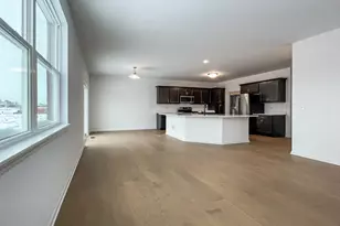 Bldg 55 Glenbrooke Ln, New Lenox, IL 60451 - Photo 6