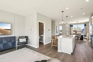 2225 Waters Edge Dr, Schaumburg, IL 60173 - Photo 6