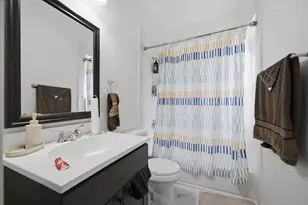 348 E 41st St, Chicago, IL 60653 - Photo 4