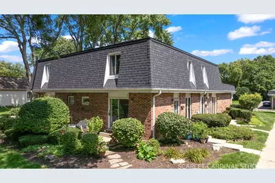 417 Sunnybrook Lane, Wheaton, IL 60187 - Photo 2