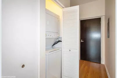 303 W Ohio Street #2004, Chicago, IL 60654 - Photo 12