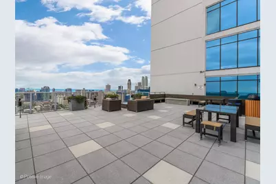 303 W Ohio Street #2004, Chicago, IL 60654 - Photo 14