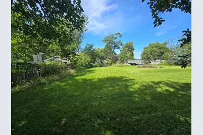 26432 N Willow Avenue, Mundelein, IL 60060 - Photo 1