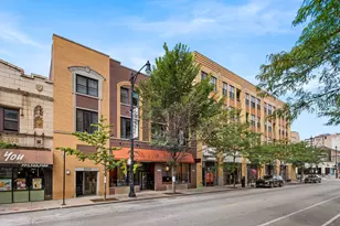 3250 N Lincoln Ave, Chicago, IL 60657 - Photo 2