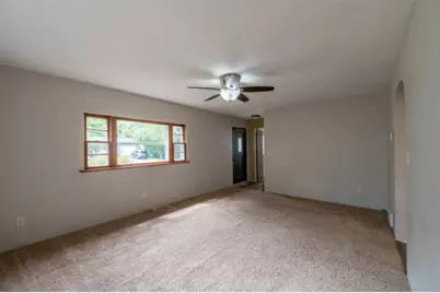 539 Central Avenue, Genoa, IL 60135 - Photo 10