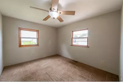 539 Central Avenue, Genoa, IL 60135 - Photo 18