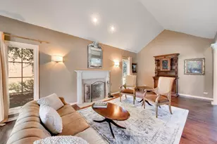 1309 S Pine Ave, Arlington Heights, IL 60005 - Photo 4