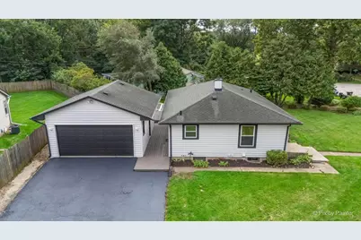 221 Sunset Terrace, Crystal Lake, IL 60014 - Photo 2