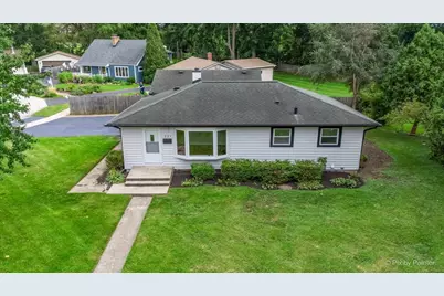 221 Sunset Terrace, Crystal Lake, IL 60014 - Photo 36