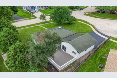 221 Sunset Terrace, Crystal Lake, IL 60014 - Photo 44