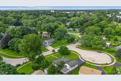 221 Sunset Terrace, Crystal Lake, IL 60014 - Photo 4