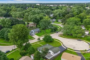 221 Sunset Terrace, Crystal Lake, IL 60014 - Photo 4