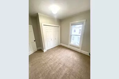 612 1/2 E Chestnut Street #2, Bloomington, IL 61701 - Photo 12