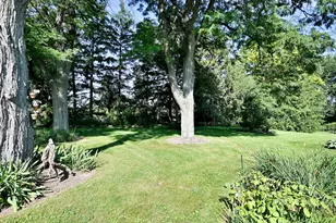 9 Dover Dr, Oak Brook, IL 60523 - Photo 64