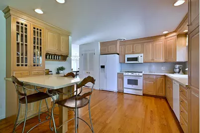 9 Dover Drive, Oak Brook, IL 60523 - Photo 20