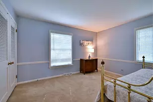 9 Dover Dr, Oak Brook, IL 60523 - Photo 34