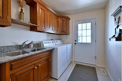 9 Dover Drive, Oak Brook, IL 60523 - Photo 44