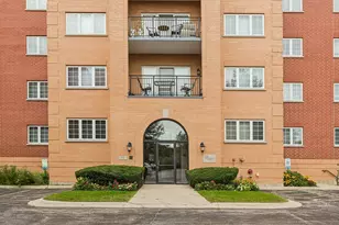 55 S Hale St, Palatine, IL 60067 - Photo 2