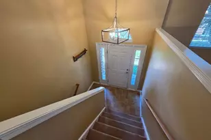 107 Driscoll Ln, Wood Dale, IL 60191 - Photo 2