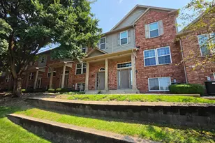 107 Driscoll Ln, Wood Dale, IL 60191 - Photo 1