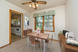319 N Lord Ave, Carpentersville, IL 60110 - Photo 12