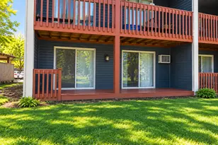 774 Terrace Ct, Elgin, IL 60120 - Photo 14