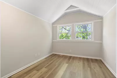 5747 N Melvina Avenue, Chicago, IL 60646 - Photo 12